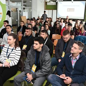 015-unss_280x280_crop_478b24840a