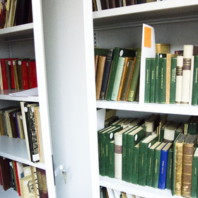 archive-books16_280x280_crop_478b24840a