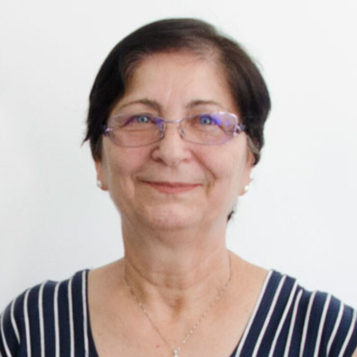 petq-asenova-nbu_700x700_crop_478b24840a