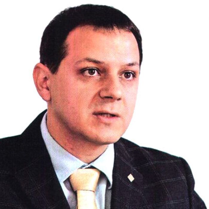 dimo-stankov_700x700_crop_478b24840a