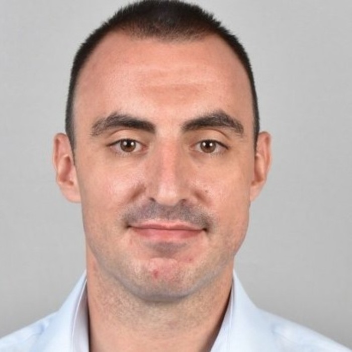 024_700x700_crop_478b24840a