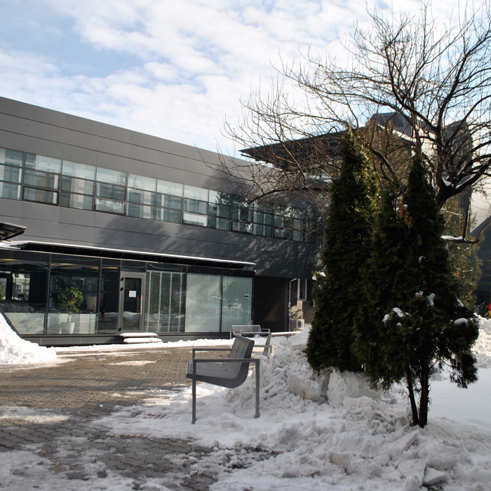 nbu1234_700x700_crop_478b24840a