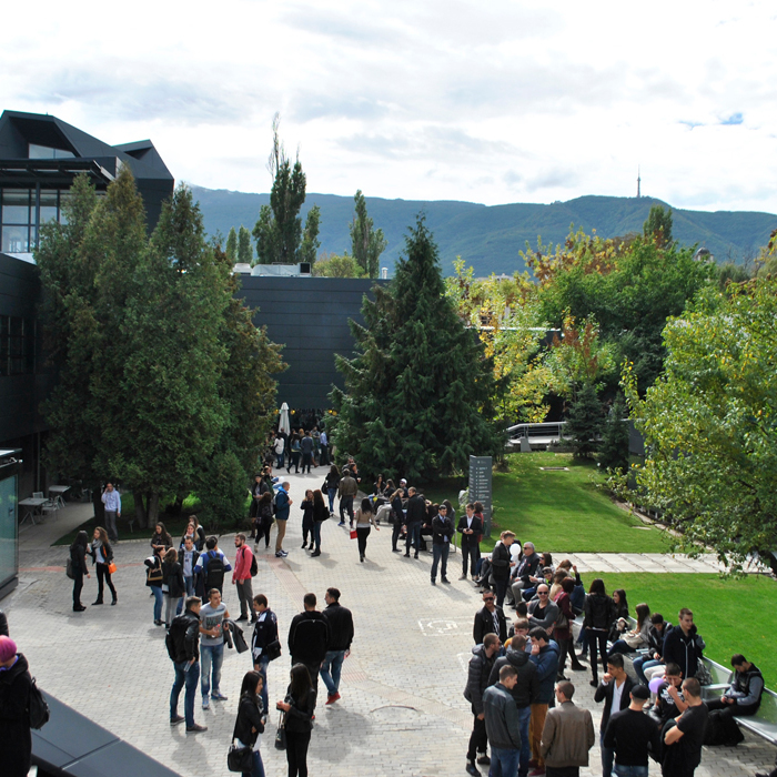 nbu2015_700x700_crop_478b24840a